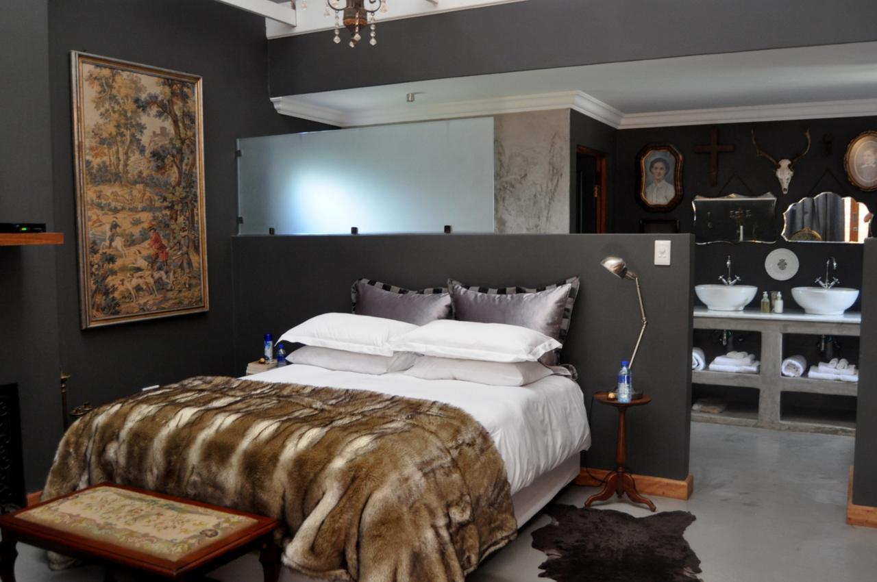 Festina Lente Guesthouse ヨハネスブルグ エクステリア 写真